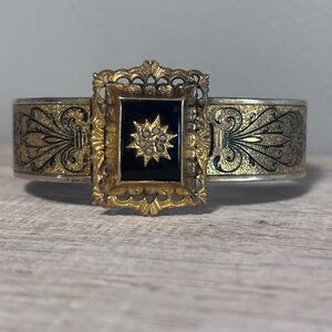 Vintage JJ White Victorian bracelet